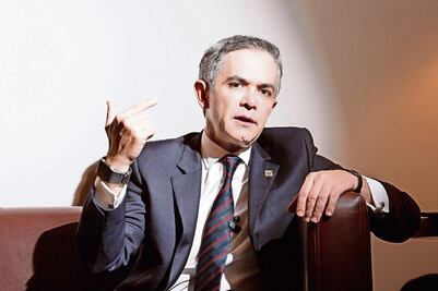 La convocatoria al PRD, sin condiciones, replica Mancera