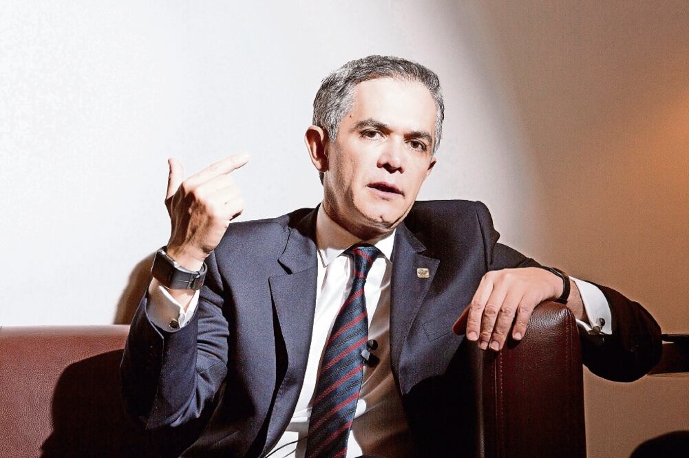 Miguel Ángel Mancera, jefe de Gobierno de la Ciudad de México, asegura que toda la izquierda está dispuesta a realizar un acercamiento (ARCHIVO EL UNIVERSAL)