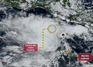 Cierran puerto de Salina Cruz, Oaxaca, ante avance de la Depresión Tropical 19-E