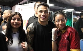 "El deporte salvó mi vida": ‘Lazy Boy’ enciende Tacuba junto a Michael Morales