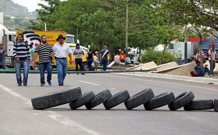 Bloquean carretera Orizaba-Tehuacán por asesinato de cuatro personas