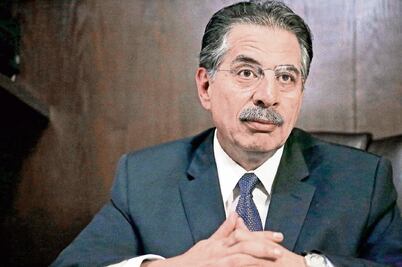 Tribus negocian dirigencias del PRD