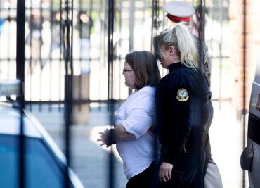 Enfermera confiesa que asesinó a 8 ancianos porque "Dios quería que lo hiciera"