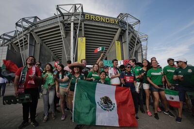 México calienta una fría Dinamarca