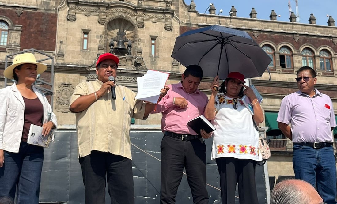 Integrantes de la CNTE. Foto: Yalina Ruiz / EL UNIVERSAL