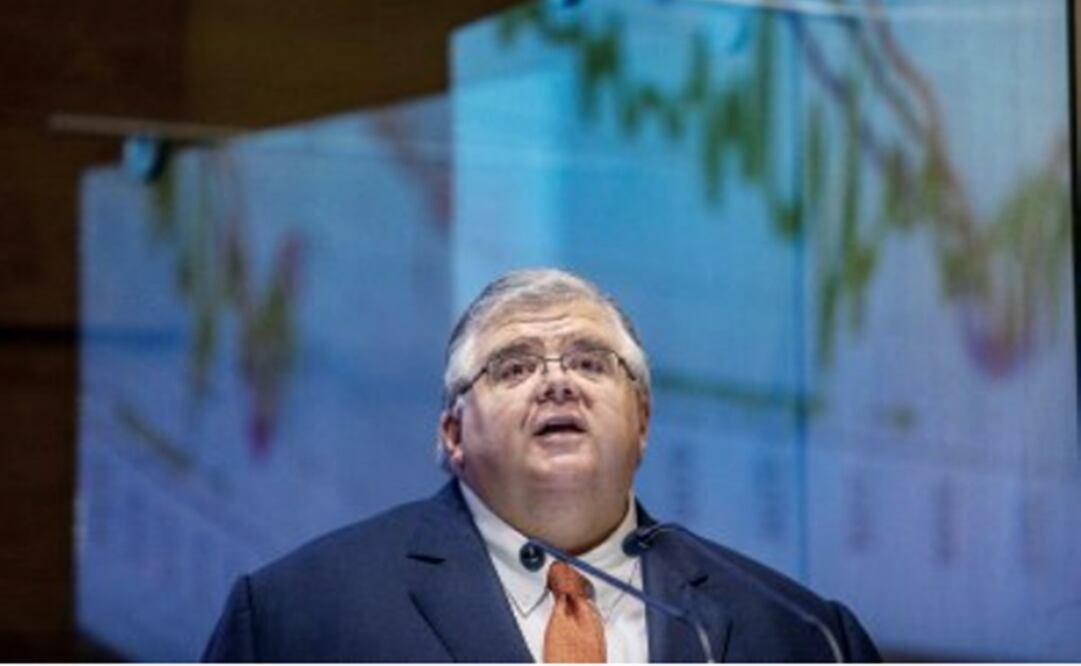 Carstens: podemos esperar una economía más vigorosa