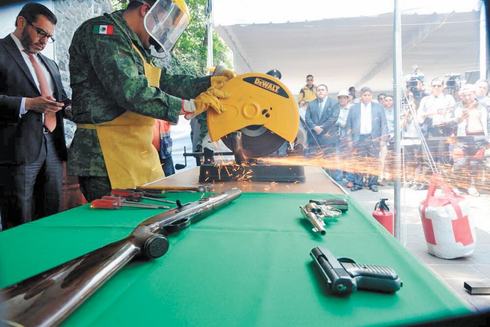 La Secretaría de Seguridad Ciudadana de la Ciudad de México llevó el programa de “Sí al Desarme, sí a la Paz” a la alcaldía de Coyoacán. De acuerdo con la dependencia, se han realizado cuatro campañas y espera recaudar gran cantidad de material bélico.ESP