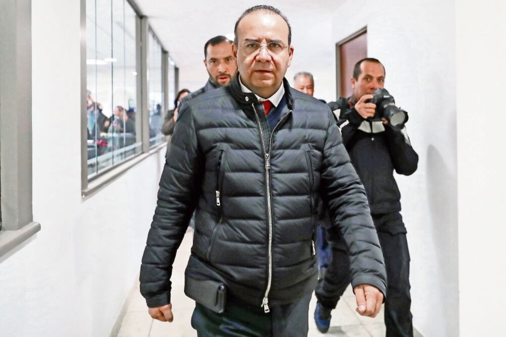 El secretario de Gobernación, Alfonso Navarrete, dijo que actualmente existen las condiciones para generar una mesa de encuentro entre fuerzas políticas. Foto: ARCHIVO EL UNIVERSAL