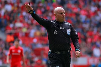 Chacón violaría regla de la FMF