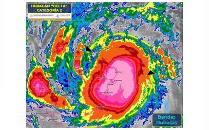 “Delta” toca tierra en Puerto Morelos convertido en huracán categoría 2