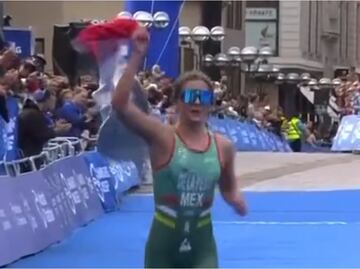 Jimena de la Peña obtiene el subcampeonato en el Mundial de Triatlón Junior Hamburgo 2023