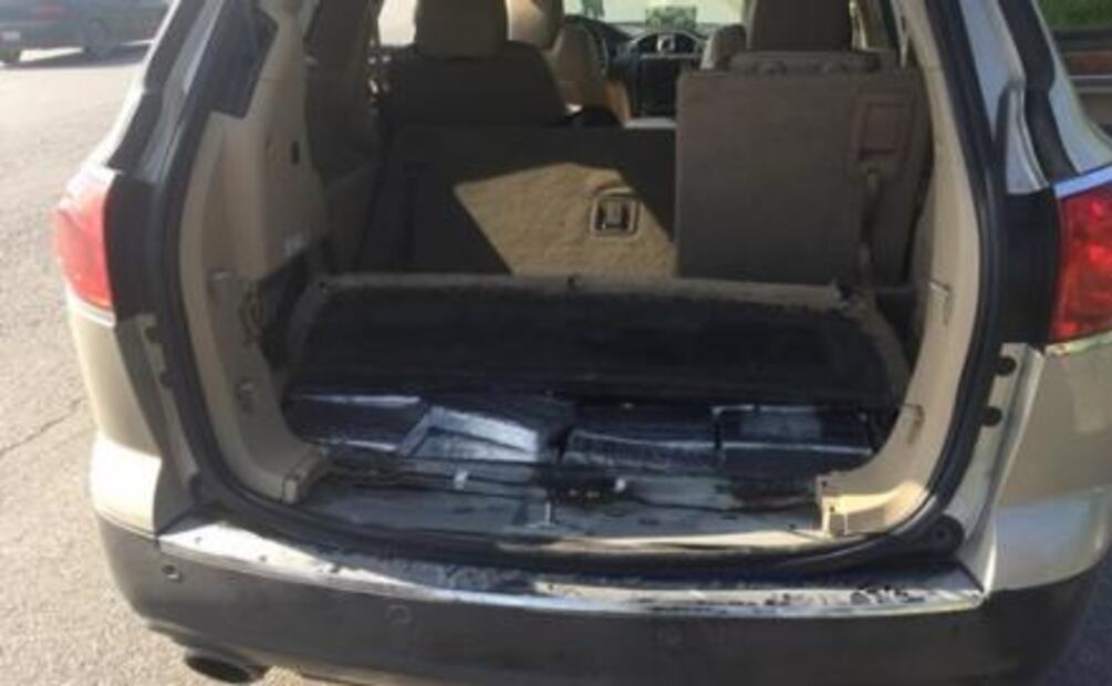 Aseguran 2 millones de dólares al interior de una camioneta en Tamaulipas