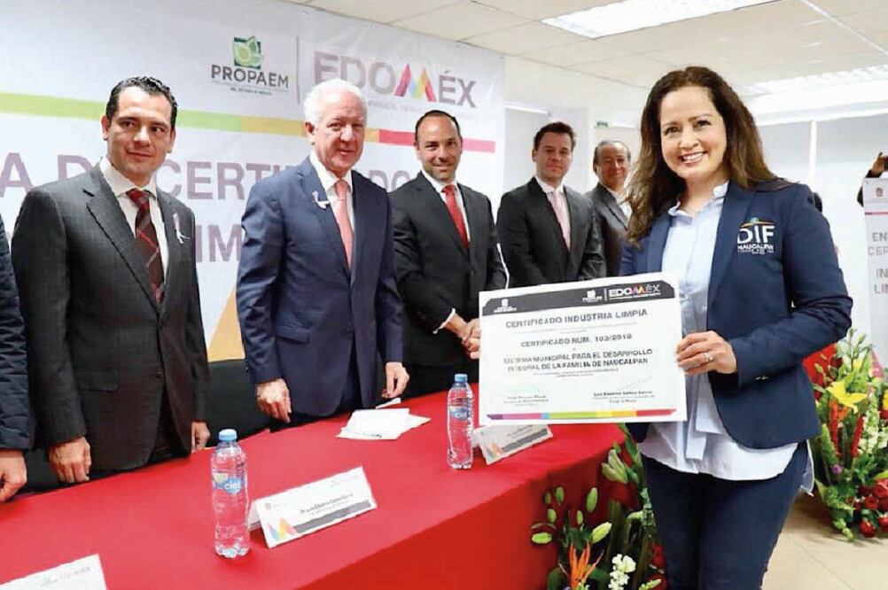 La orden de destitución de la presidenta del DIF se emitió hace unos días por el juicio de una de 21 médicos que demanda más de 100 millones de pesos. Foto: TOMADA DEL TWITTER