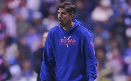 Veljko Paunovic aclara que tiene "bajo control" los casos de Alexis Vega y Chicote Calderón