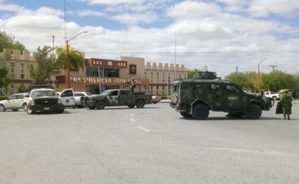 Reportan enfrentamiento frente a la Presidencia Municipal de Río Bravo