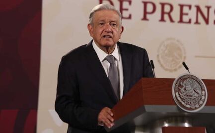 AMLO asegura que “¡Qué viva México!” es una película contra su gobierno y "un churro"