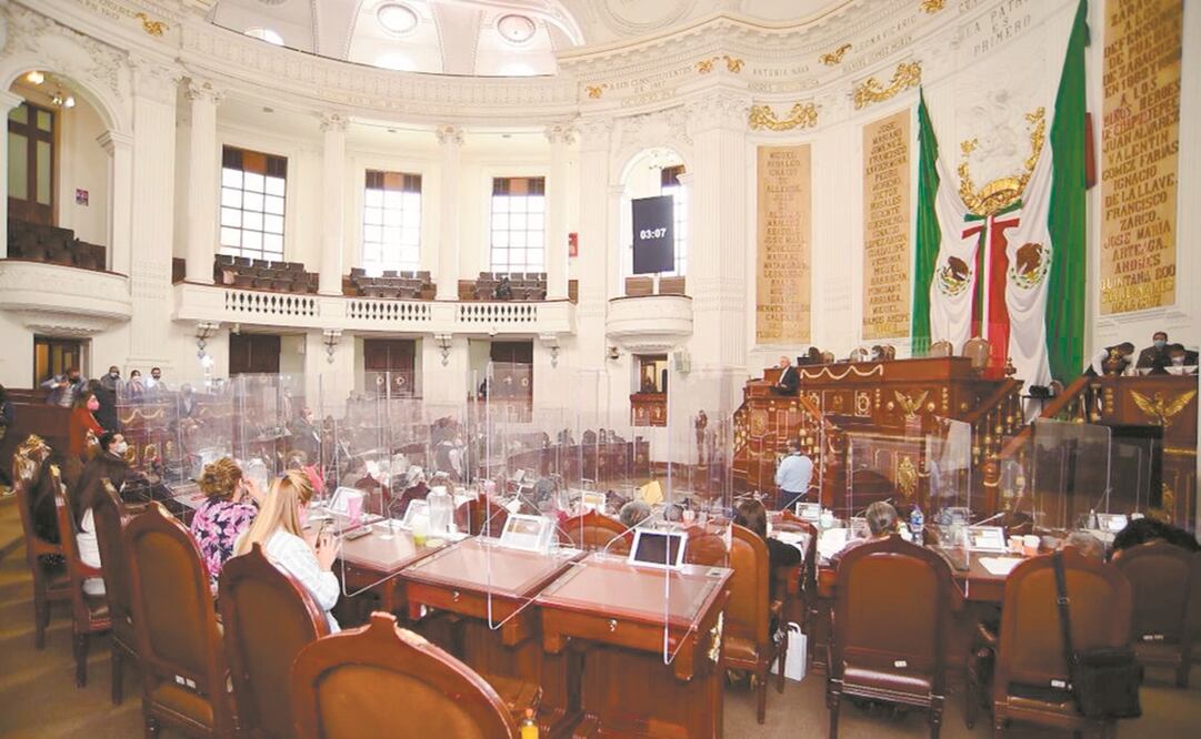 Durante la sesión del Congreso local también se modificó la denominación de la Ley de Desarrollo Urbano del Distrito Federal. Foto: Especial.