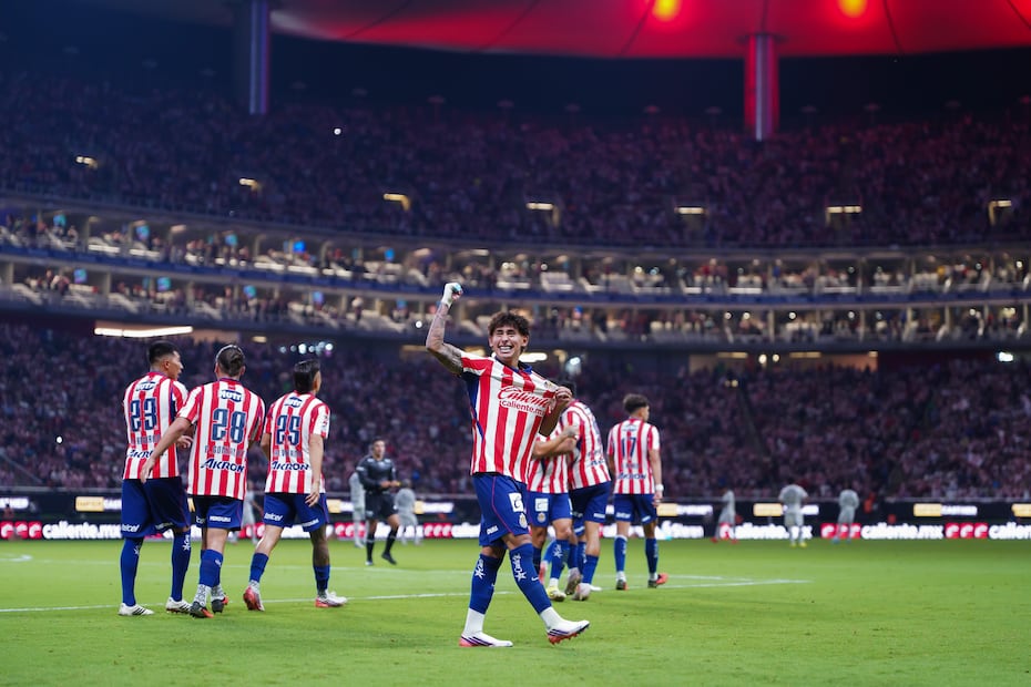 Zapopan, Jalisco, 13 de septiembre de 2026. , durante el partido correspondiente a la jornada 8 del torneo Apertura 2026 de la Liga BBVA MX, entre las Chivas Rayadas del Guadalajara y los Pumas de la UNAM, realizado en el estadio Akron. Foto: Imago7/ Hugo Ramirez