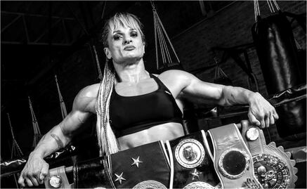 Alejandra 'Locomotora' Oliveras, exboxeadora argentina murió a los 47 años; fue seis veces campeona mundial