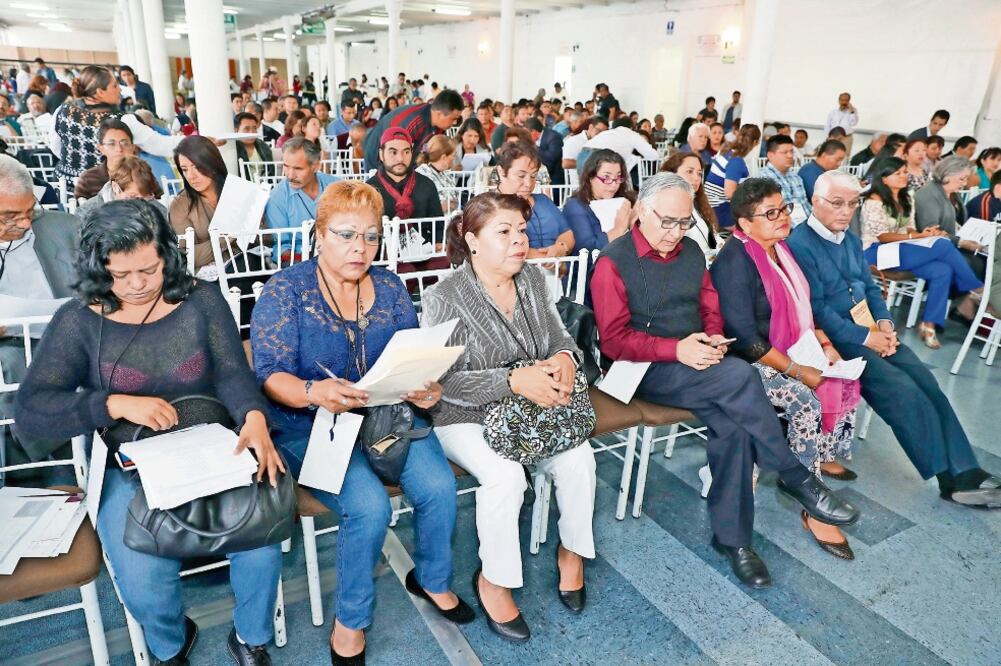 Morenistas aseguraron que se abrieron más espacios en las próximas elecciones para los ciudadanos, incluidos los que tienen antecedentes de otros partidos esto para no excluir a ningún perfil. (LUIS CORTÉS. EL UNIVERSAL)