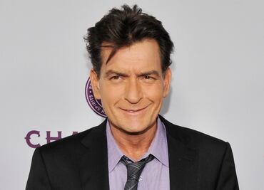 Registran avión privado de Charlie Sheen a su regreso de México