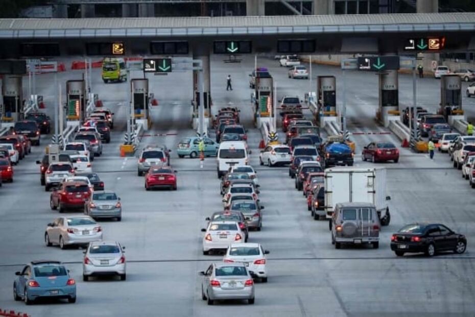 La historia de La Pera, la curva más peligrosa de México