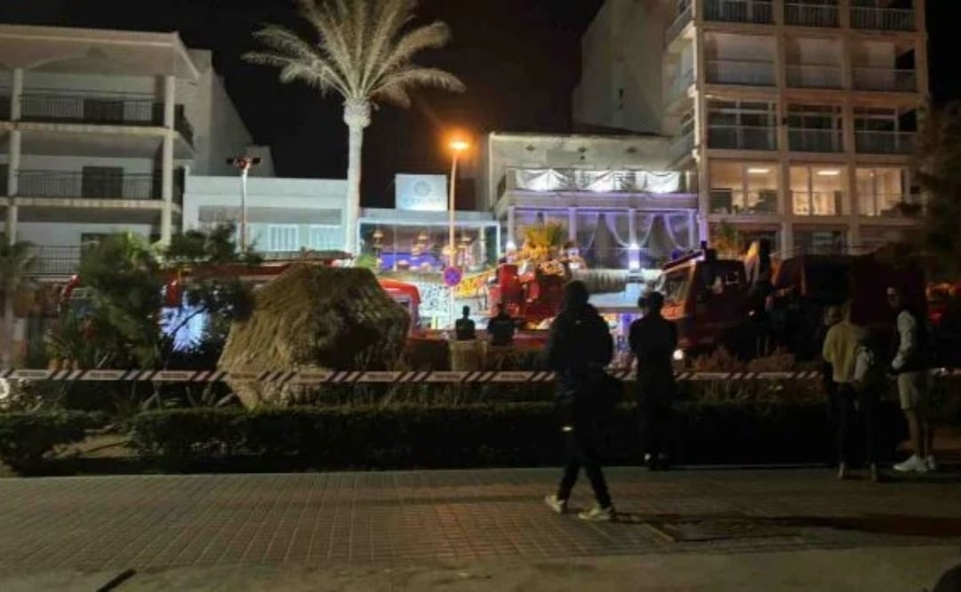 De acuerdo a las autoridades, la primera planta del edificio se vino abajo, y con ella la planta baja, que no pudo soportar el peso en un edificio en Mallorca. Foto: X @antiprogrecom