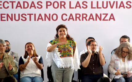 Brugada entrega apoyos económicos por más de 18 mdp a familias afectadas por lluvias en 3 alcaldías; "no podemos estar esperando al seguro", dice