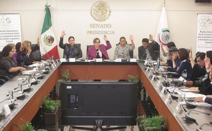 Avalan en comisiones del Senado cambiar ley para que Taibo II sea titular del FCE