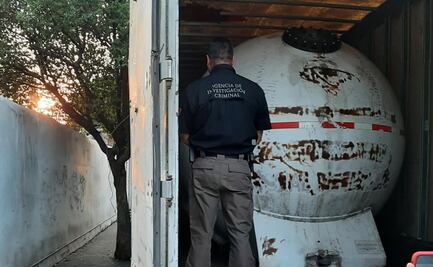 Procesan a dos por robar 2 mil litros de gas LP en tanque oculto en camión de redilas