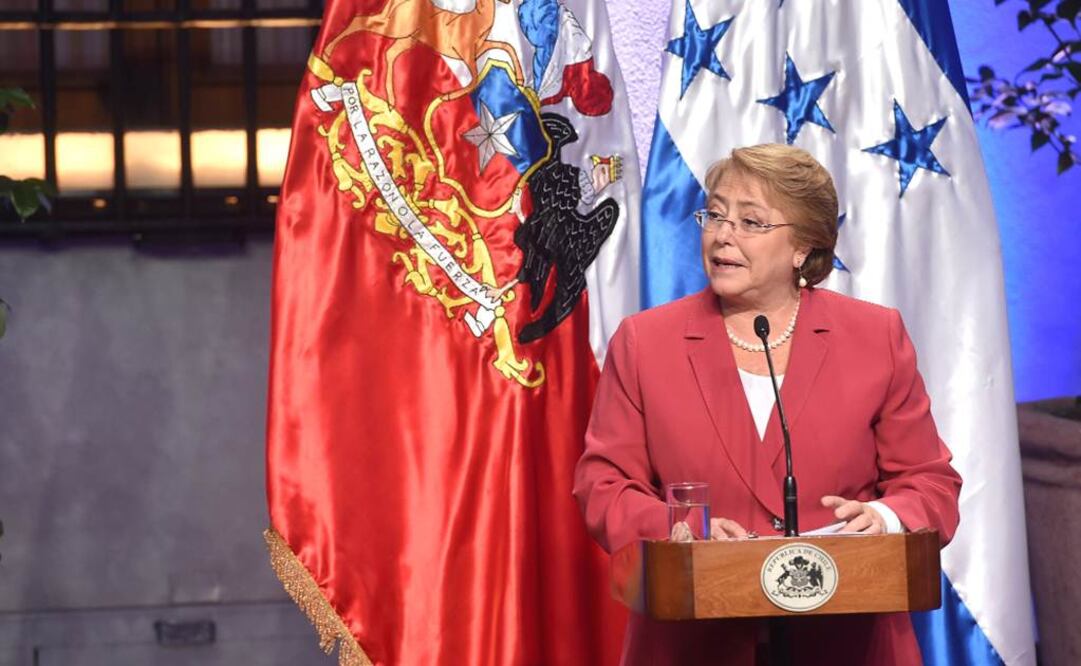 “Podemos decir con orgullo que tendremos una educación sin lucro, donde se terminarán las discriminaciones a los niños y el copago dejará de ser una carga para las familias”, dijo Bachelet Foto: Xinhua