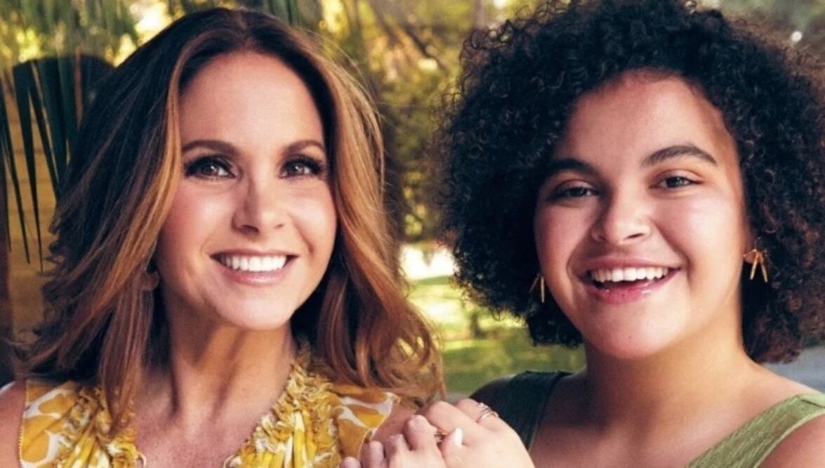 Lucero y su hija Lucerito Mijares, posando. Fuente: Instagram @luceromexico