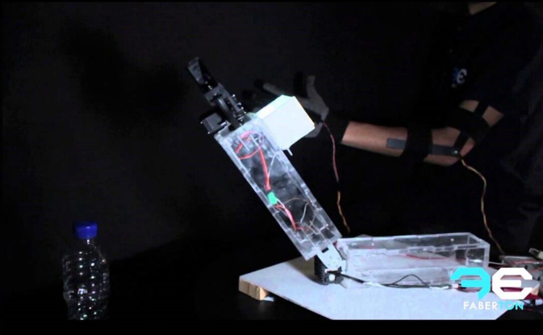 Los estudiantes lograron instalarse en la siguiente ronda del concurso estatal con el brazo mecánico