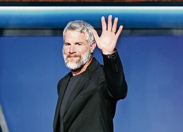 Favre perpetúa su brillantez