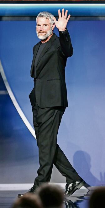 El quarterback de Packers encabezó la generación 2016 del Salón de la Fama (JOHN SALANGSANG. AP)