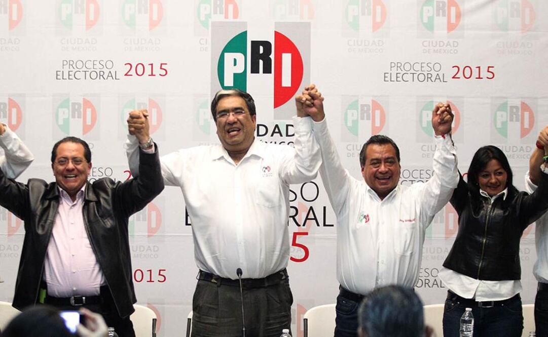 Mauricio López Velázquez, líder del PRI capitalino, advirtió que en el Distrito Federal se acabaron los gobiernos de un sólo partido (Foto: ARIEL OJEDA/ EL UNIVERSAL)