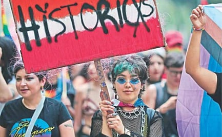 Crónica. "Lencha, escucha, ésta es tu lucha", marcha lesbianas en CDMX