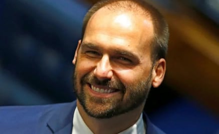 Investigan a hijo de Bolsonaro por campaña contra Brasil en EU; fiscalía busca sanciones desde EU