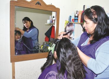 Estéticas y otros negocios de barrio en CDMX sí podrán abrir en semáforo rojo