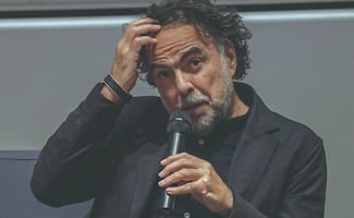 Alejandro González Iñárritu critica al cine dominado por el marketing y el dinero: “Debe tener vida, textura y olor”