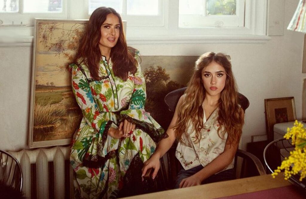 Salma Hayek y Valentina Paloma Pinault posan para la revista Vogue. Foto: Instagram 