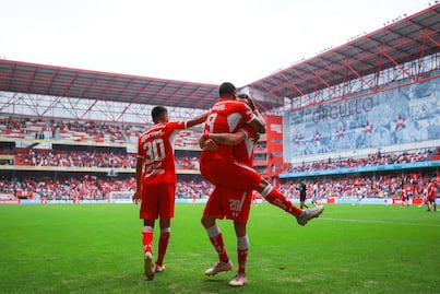Toluca se despide con goleada frente a Lobos