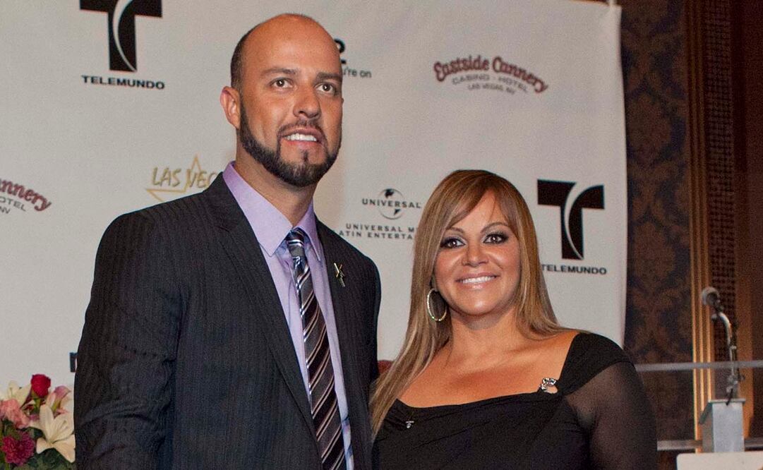 Esteban Loaiza y Jenni Rivera. Foto: Archivo
