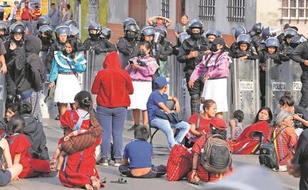 Caos y protesta en reubicación de triquis