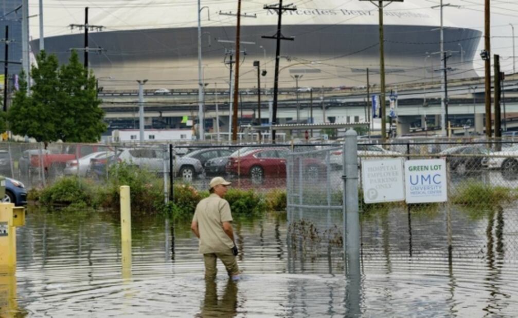 Nueva Orleans se prepara para afrontar una tormenta tropical