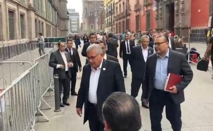 Sheinbaum se reúne con líderes del SNTE en Palacio Nacional; se prevé mejoras en servicios de salud y basificaciones