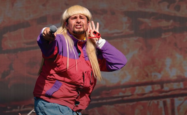 Oliver Tree eligió ayudar e ignorar la fama