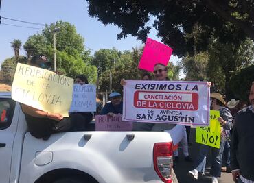 Vecinos se manifiestan por cuarto día contra ciclovía en Naucalpan
