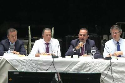 Ni aumento ni nuevos impuestos, asegura César Camacho tras reunión con Meade