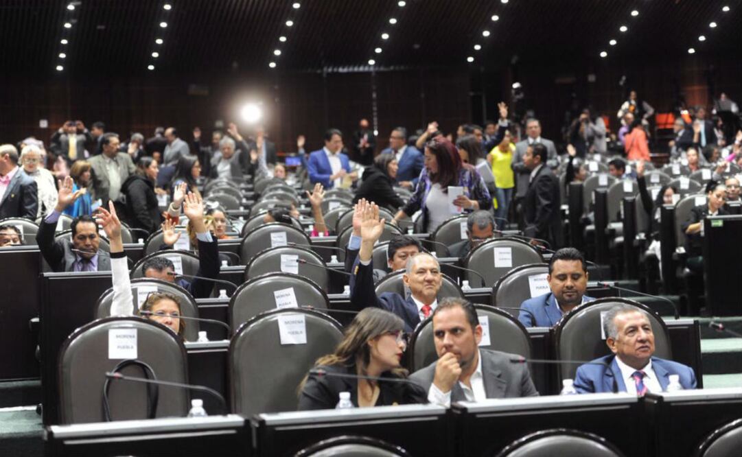 El ex secretario del gobernador de Chiapas, Manuel Velasco Coello, presentó esta solicitud ante la presidencia de la Mesa Directiva de la Cámara de Diputados. FOTO: ESPECIAL